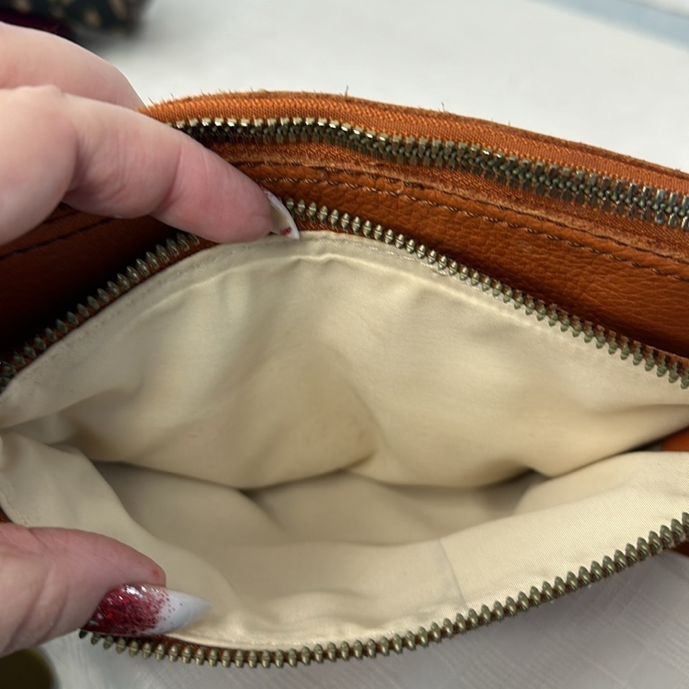 Margot Jules Double Pocket Crossbody Bag In Whiskey - Picture 9 of 11